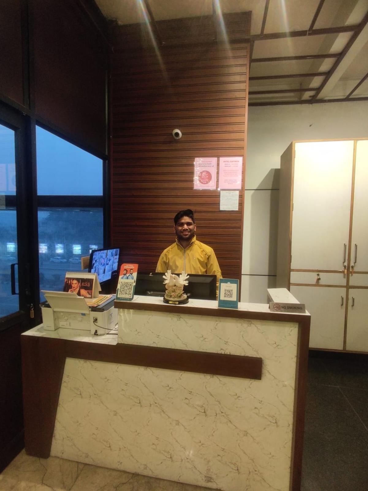 Hotel Saffron Meerut Exterior foto